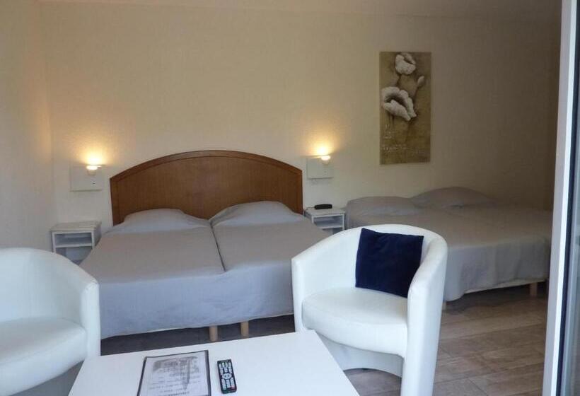 Отель A La Renommee