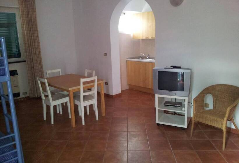 Отель Agriturismo L'ulivo E Il Mare