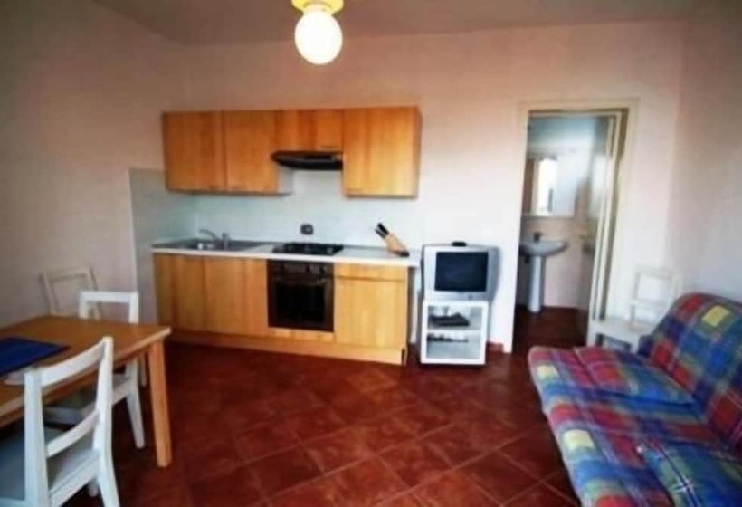 Отель Agriturismo L'ulivo E Il Mare