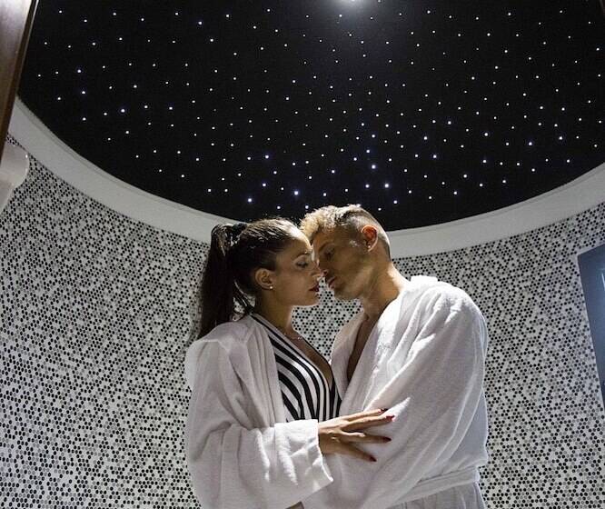 فندق Albergo Pompei Valley