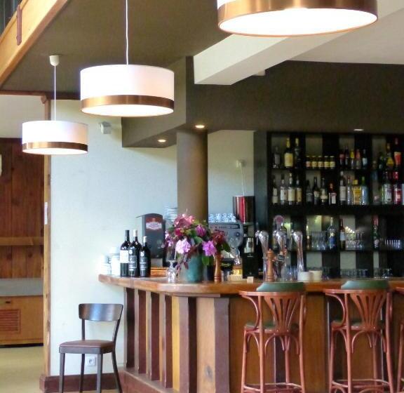 בית מלון כפרי Anjou Golf And Country Club