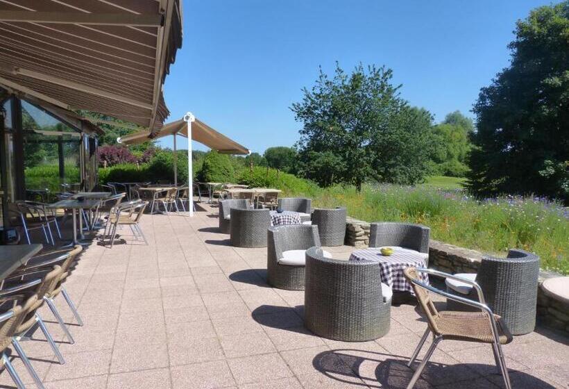 בית מלון כפרי Anjou Golf And Country Club