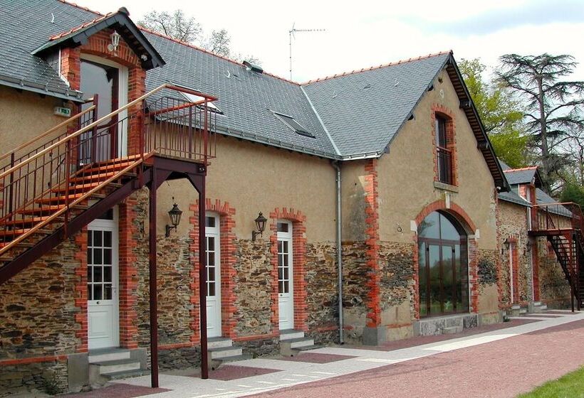 בית מלון כפרי Anjou Golf And Country Club