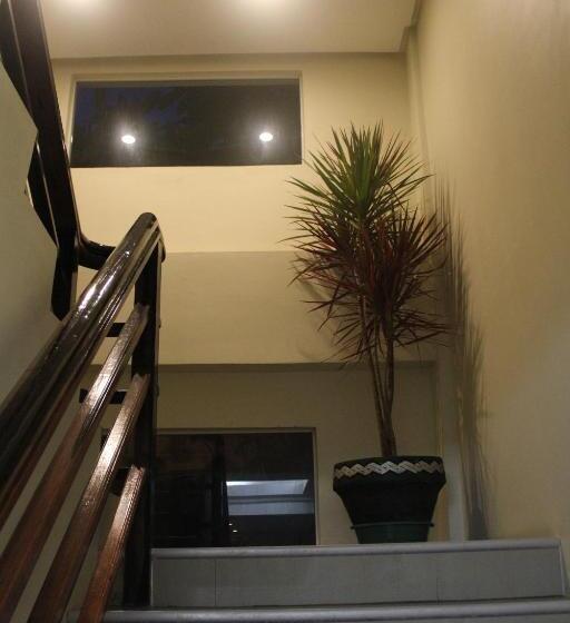 هتل Aqua Travel Lodge