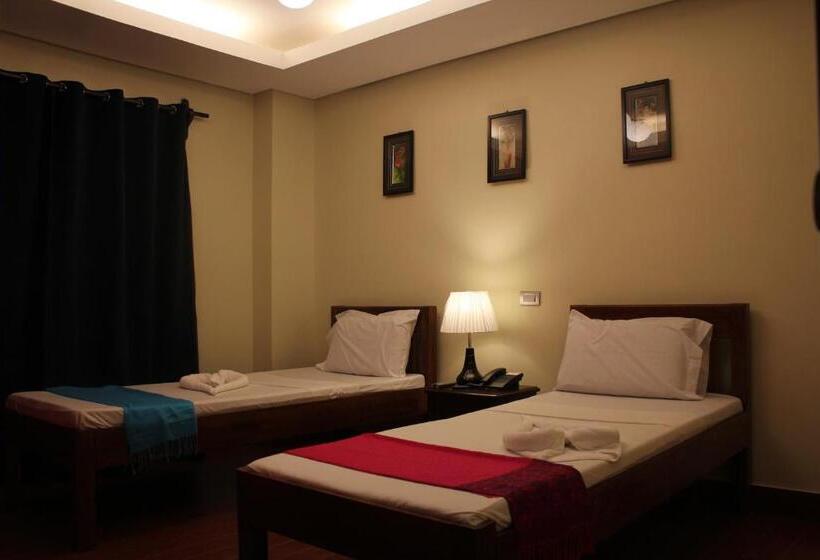 هتل Aqua Travel Lodge