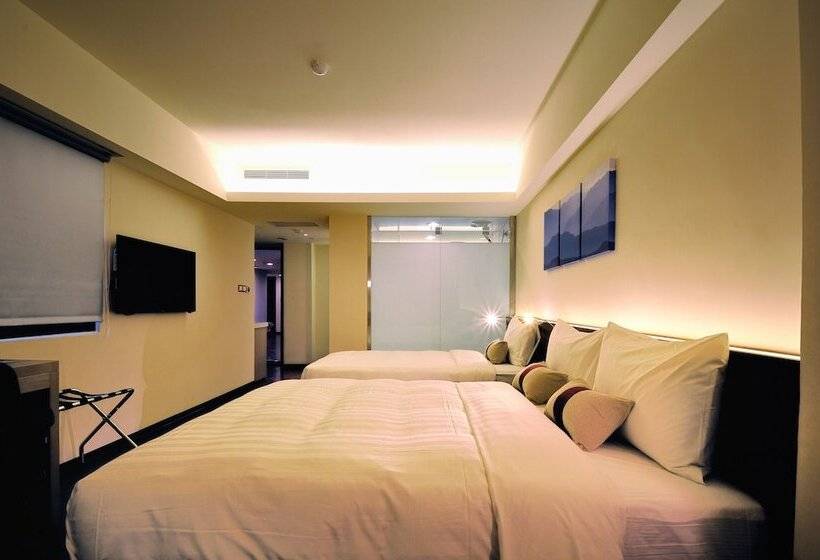 هتل Audi Garden Business