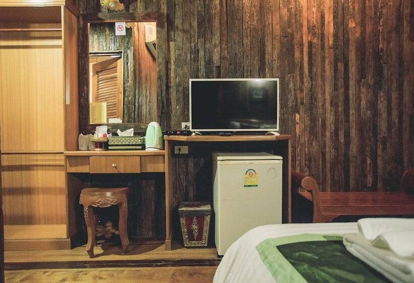 فندق Baan Baitan Resort