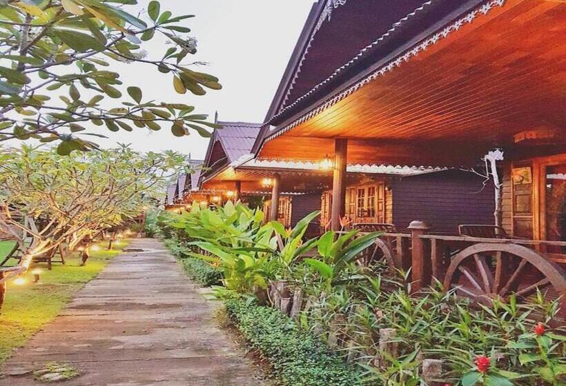 فندق Baan Baitan Resort