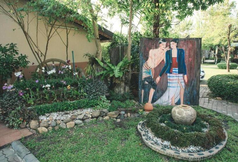 فندق Baan Baitan Resort