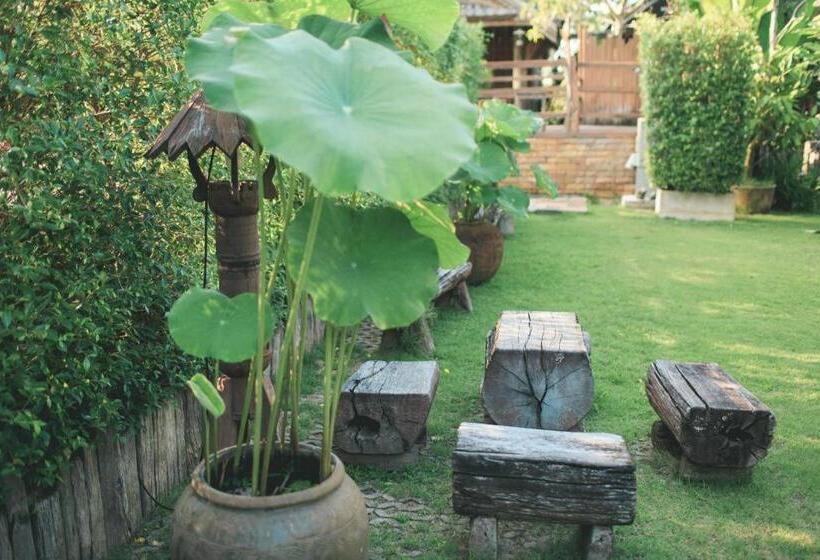 فندق Baan Baitan Resort