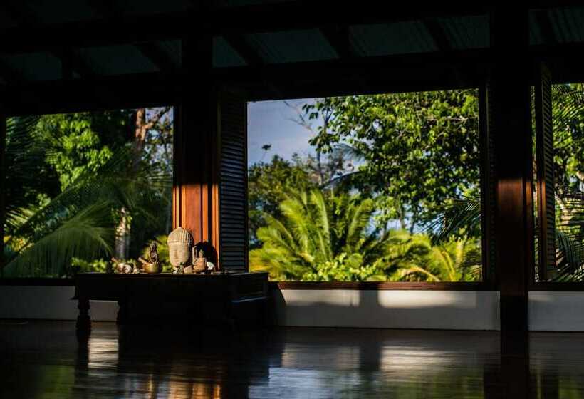 فندق Blue Osa Beach Resort & Spa