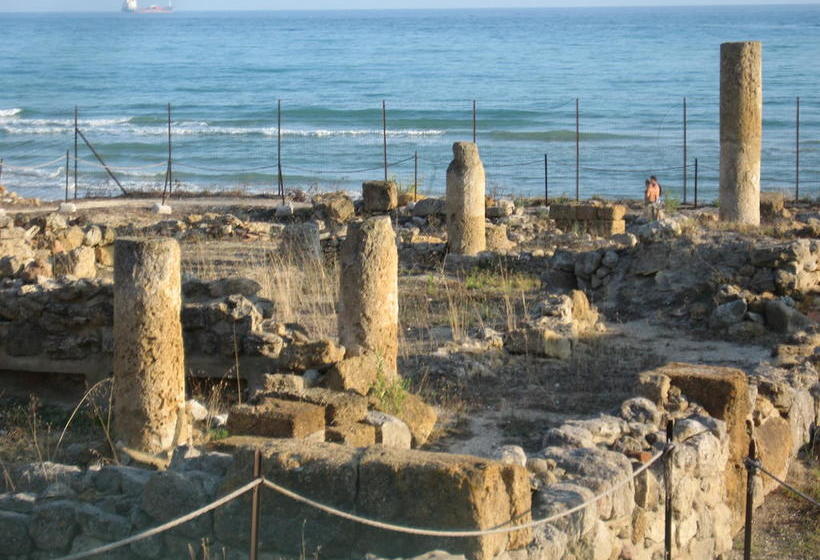 Отель Costa Del Sol