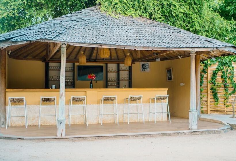 ホテル Les Villas Ottalia  Yoga And Diving, Gili Meno
