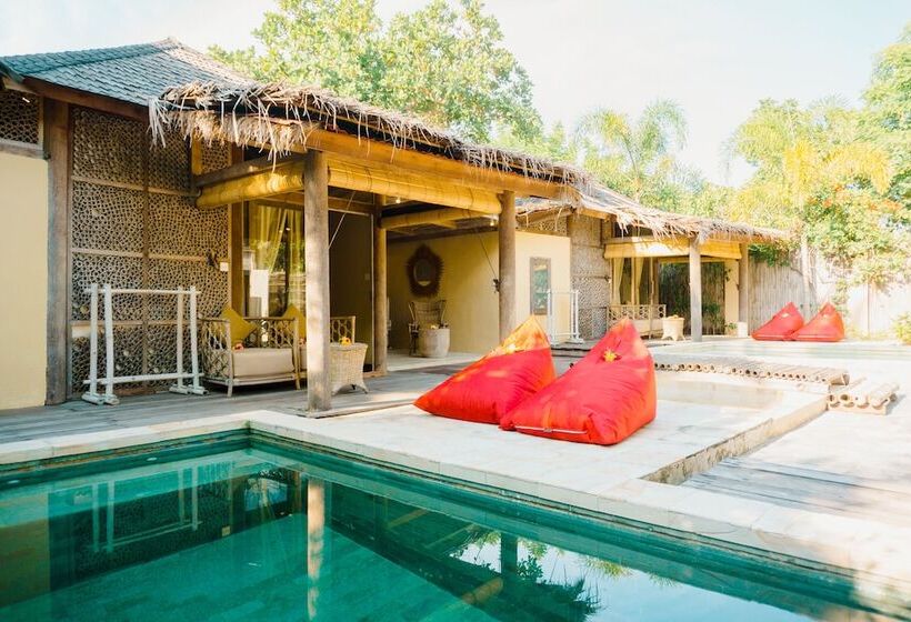 ホテル Les Villas Ottalia  Yoga And Diving, Gili Meno