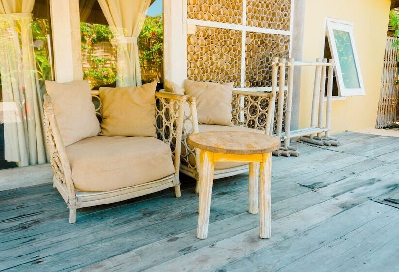 ホテル Les Villas Ottalia  Yoga And Diving, Gili Meno