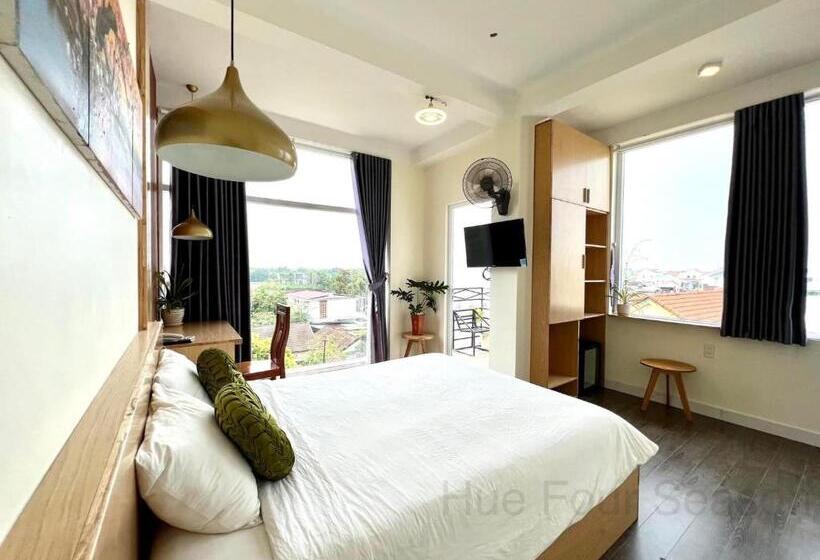 هتل Hue Four Seasons