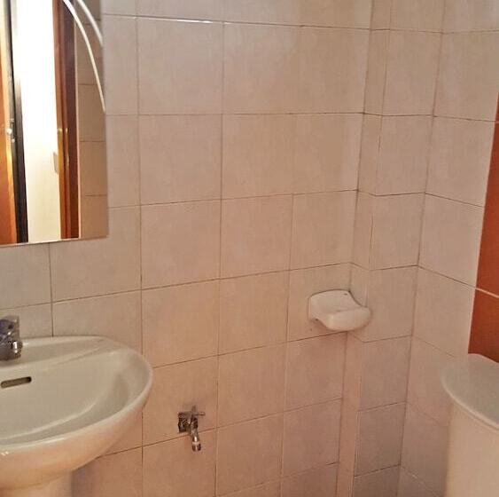 هتل Kookaburra Travel Lodge