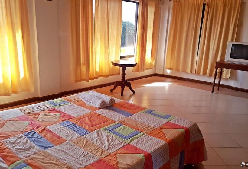 هتل Kookaburra Travel Lodge