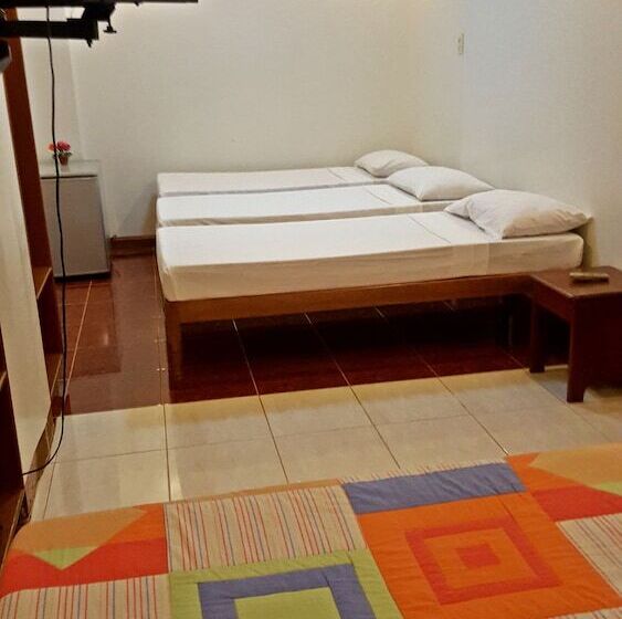 هتل Kookaburra Travel Lodge