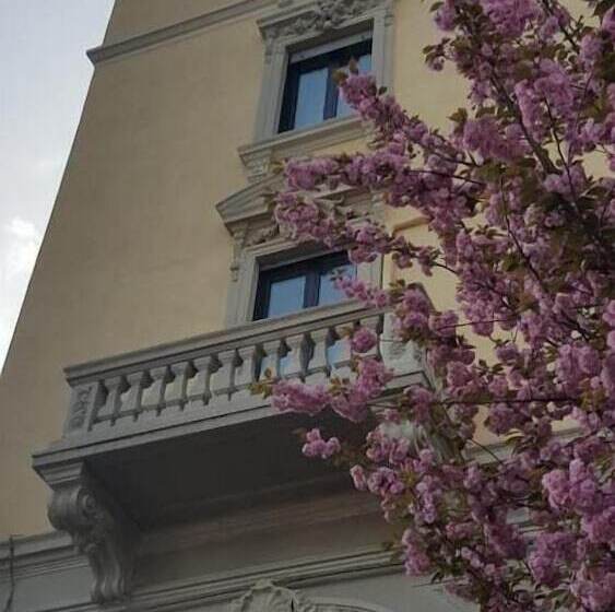 هتل La Nuova Rotaia