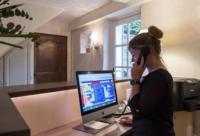 Отель Mas Des Romarins, The Originals Relais