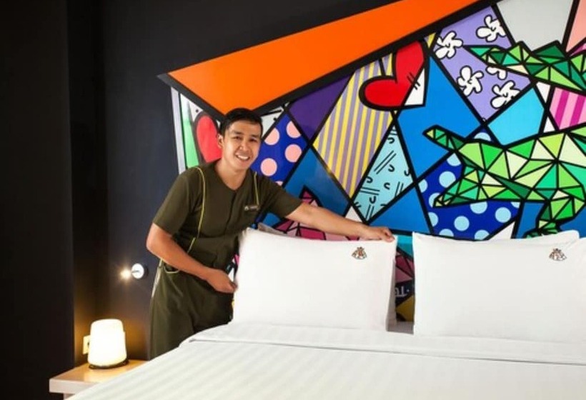 Maxonehotels At Tidar Surabaya