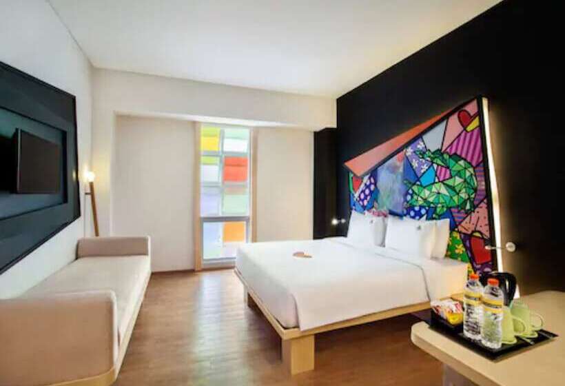 Maxonehotels At Tidar Surabaya