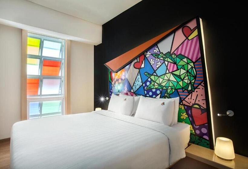 Maxonehotels At Tidar Surabaya