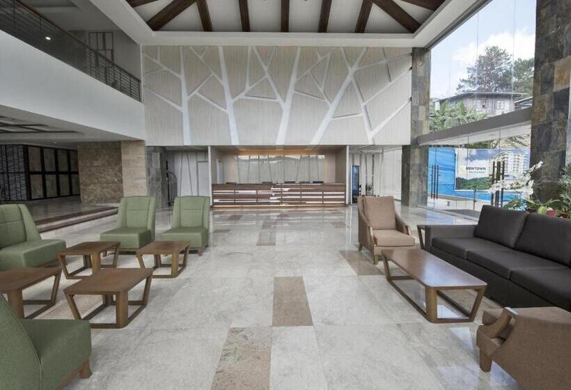 هتل Newtown Plaza