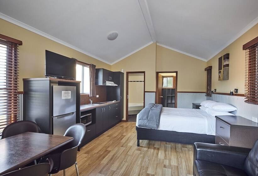 هتل Nrma South West Rocks Holiday Park