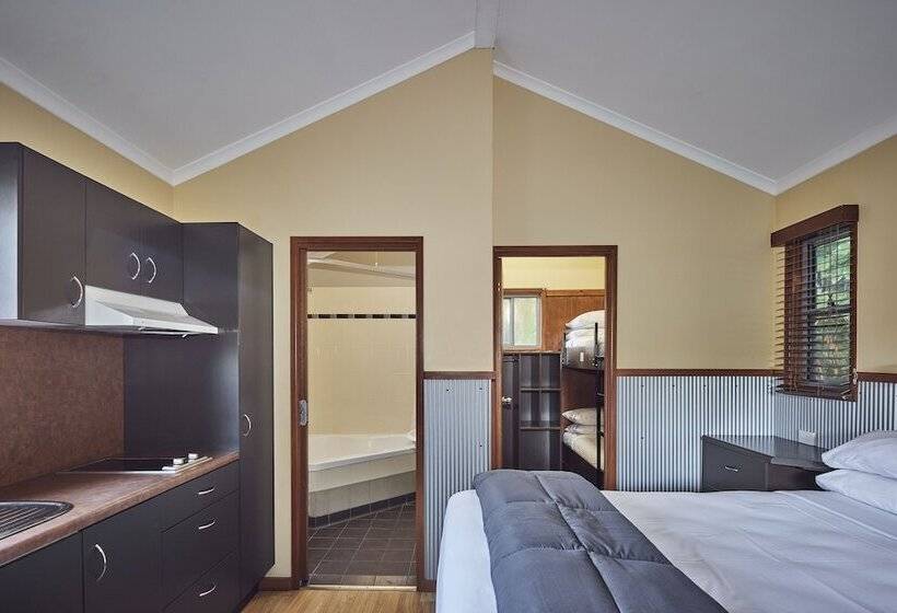 هتل Nrma South West Rocks Holiday Park