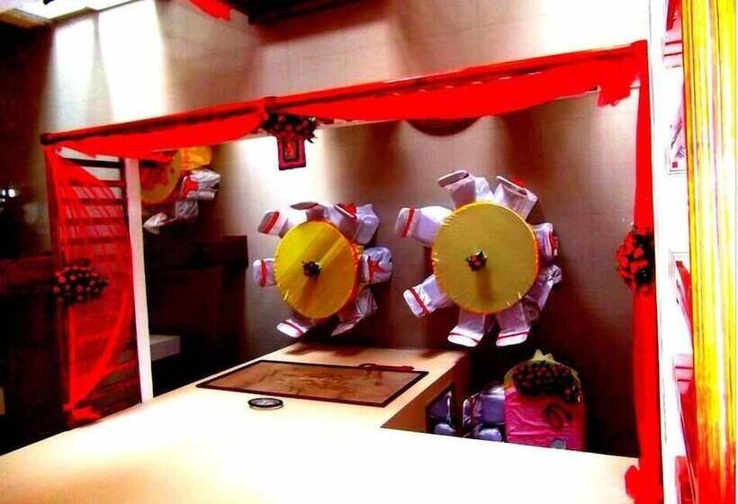 فندق Papaa Palace