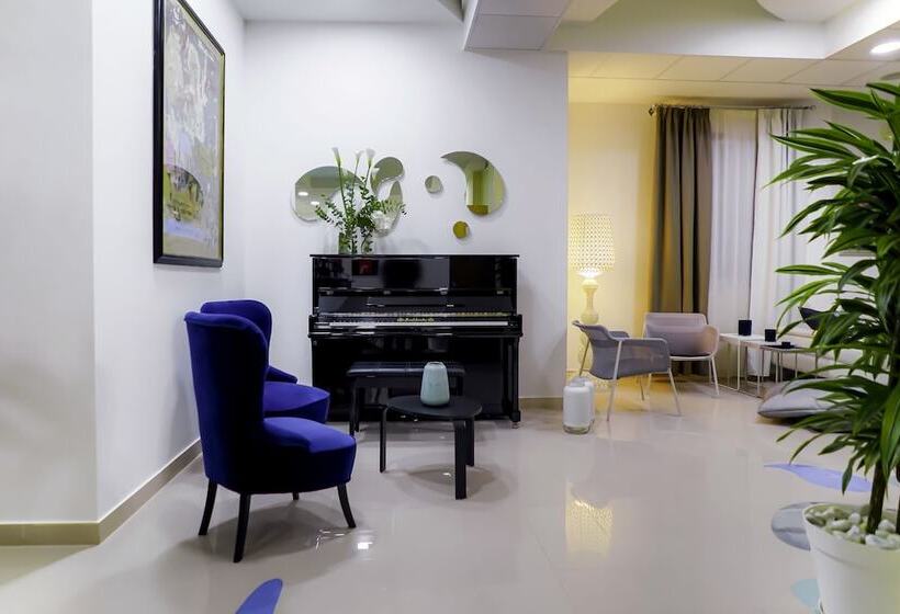 בית מלון כפרי Piccadilly Rooms Restaurant And Beach