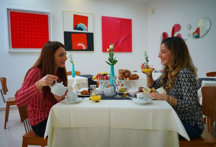 בית מלון כפרי Piccadilly Rooms Restaurant And Beach