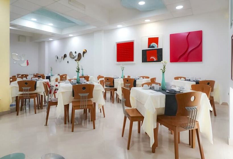 בית מלון כפרי Piccadilly Rooms Restaurant And Beach