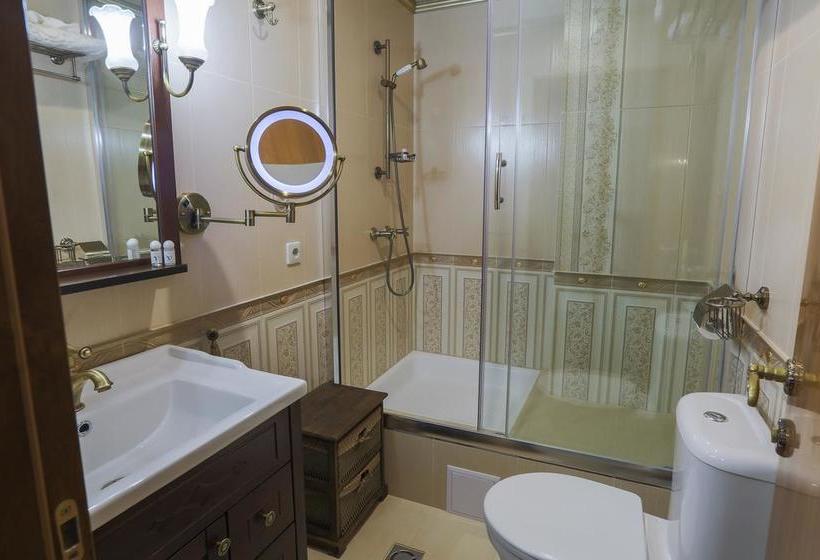 Arthotel Poruchik Rzhevsky