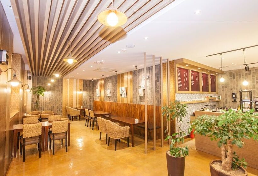 فندق Pungnam Family