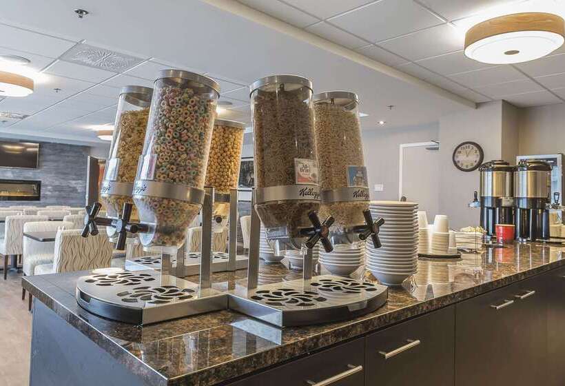 Отель Quality Inn Sept Iles