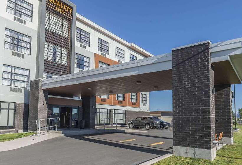Отель Quality Inn Sept Iles