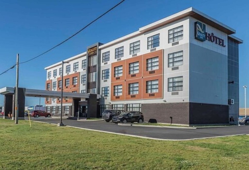 Отель Quality Inn Sept Iles