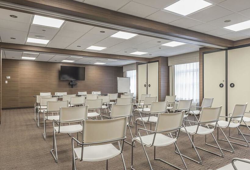 Отель Quality Inn Sept Iles