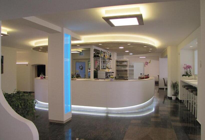 בית מלון כפרי Scaranò