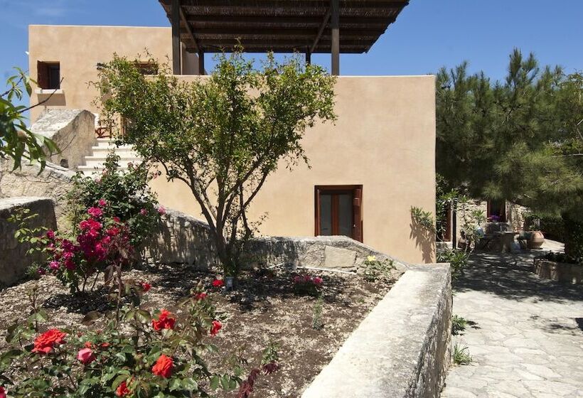 בית מלון כפרי Scalarea Estate Residences