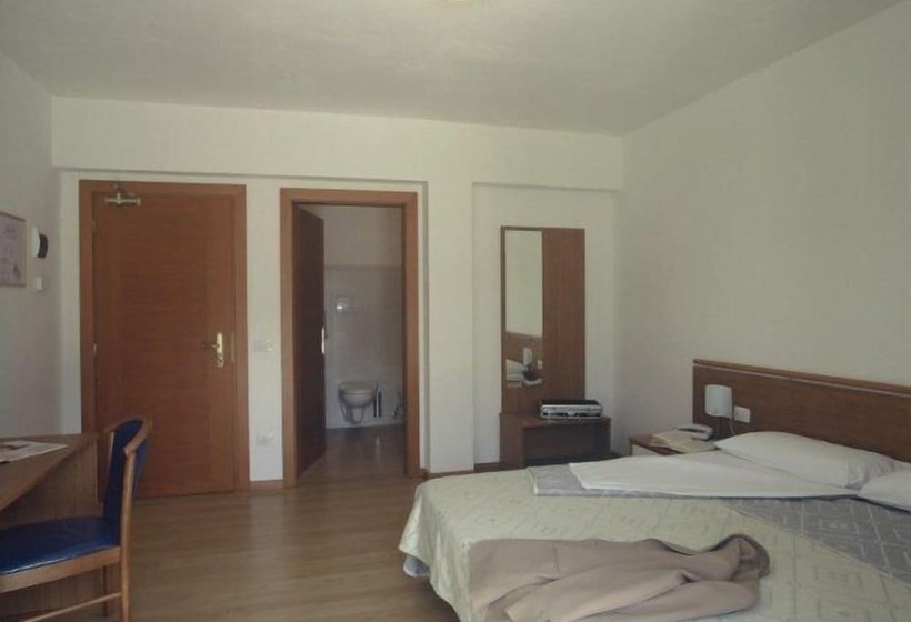 בית מלון כפרי Scaranò