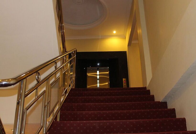 בית מלון כפרי Sepinggan