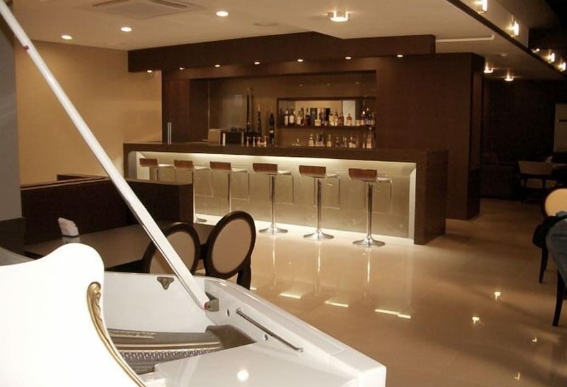 Отель Chungju Suanbo Park