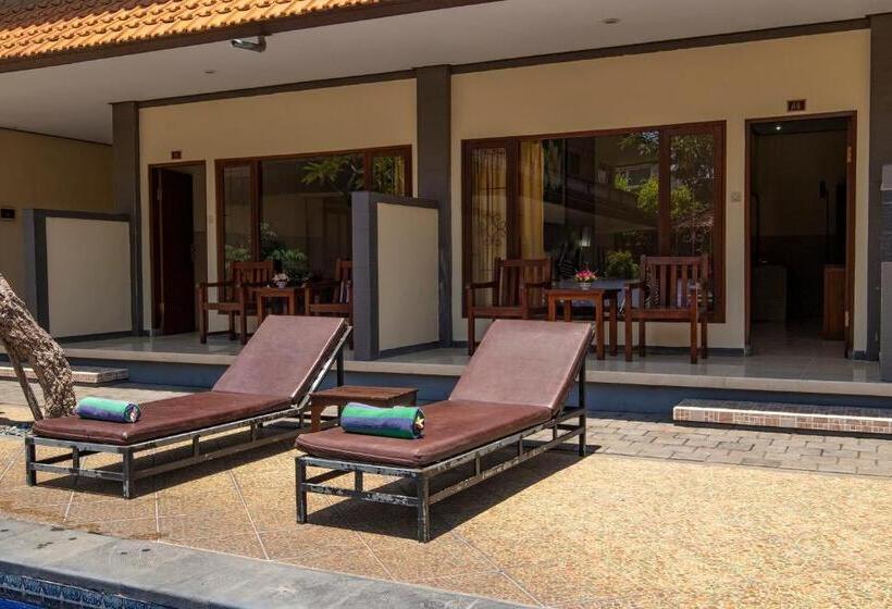 בית מלון כפרי Oka Legian