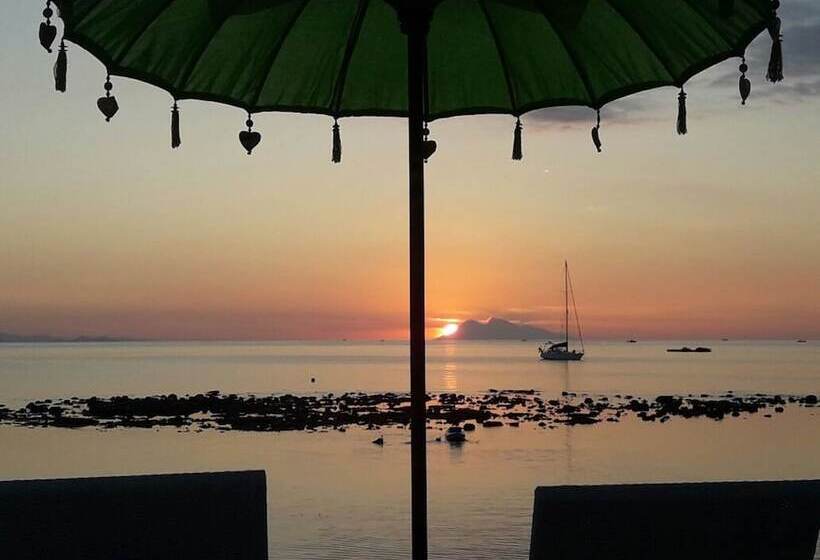 Sylvia Hotel & Resort Komodo