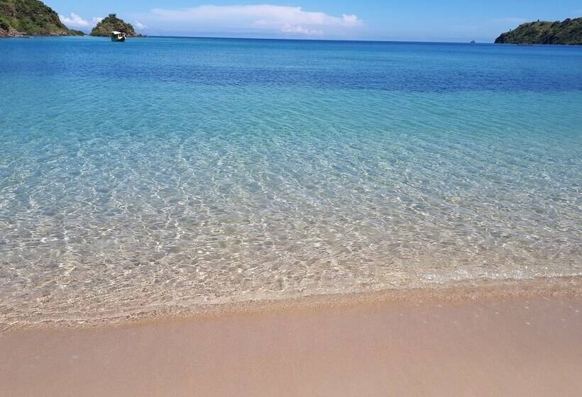 Sylvia Hotel & Resort Komodo