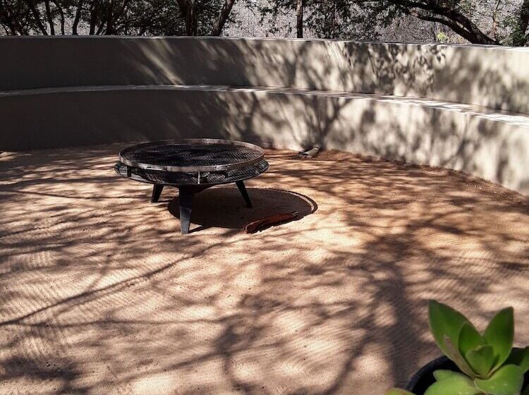 فندق The Bush Pub & Inn